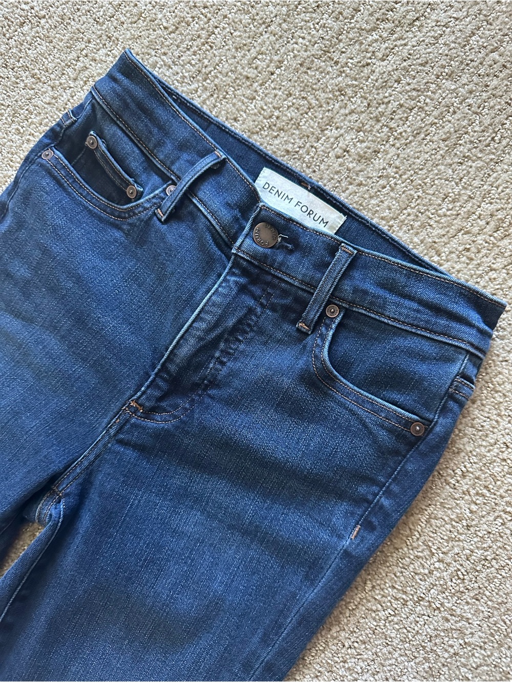 Aritzia Denim Forum Nico Mid Rise Skinny Jeans Dark Wash Minimalist Chic Size 26